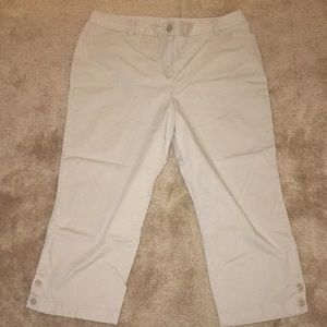 LOFT curvy crop pants EUC